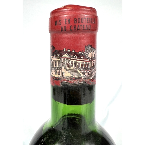 733 - A bottle of Chateau Ducru-Beaucaillou Sain Julien Medoc 1970
