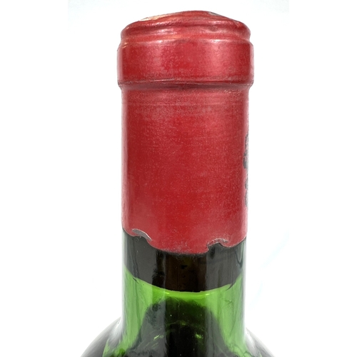 733 - A bottle of Chateau Ducru-Beaucaillou Sain Julien Medoc 1970