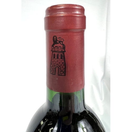 734 - A Grand Vin de Chateau Latour Premier Grand Cru Classe Pauillac 1989