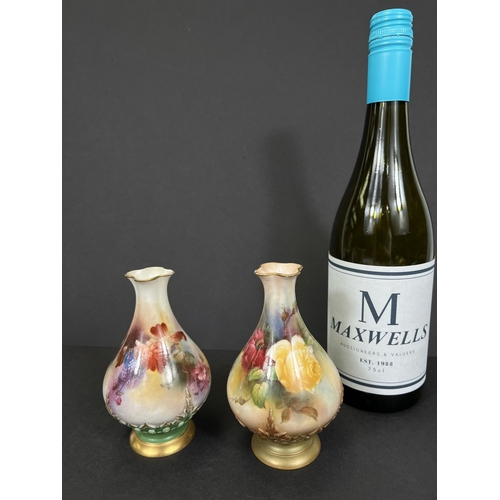 539 - A pair of hand painted Royal Worcester vases, one flowers, one fruit (one chipped rim), a Masons gin... 