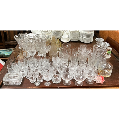 532 - A Dartington decanter, a pair of modern cut glass decanters, brandy glasses, whisky tumblers etc.
