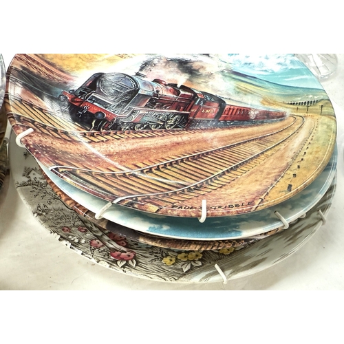 86 - A silver plated champagne bottle holder; 11 collectors plates and other miniature and decorative chi... 