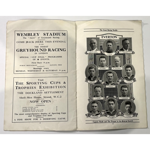 240A - 1933 FA Cup Final official match programme Everton v Manchester City 29 April 1933 at Wembley; creas... 