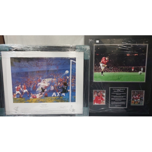 249A - 3 signed Manchester United pictures inc. an Andrei Kanchelskis signed photo with plaque celebrating ... 