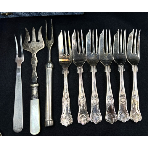 617 - A cased set of 6 hallmarked silver teaspoons by Liberty, Birmingham 1921, with amethyst 'bean knops'... 