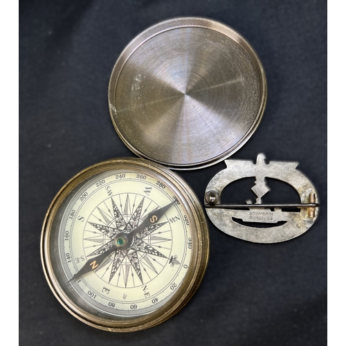 190A - A WWII period German U-boat Kriegsmarine badge, marked Schwerin to the reverse, and a reproduction c... 