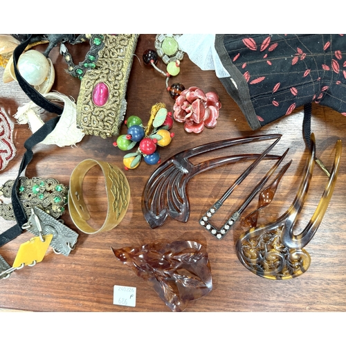 305A - A small child's / doll's corset and beadwork costume jewellery