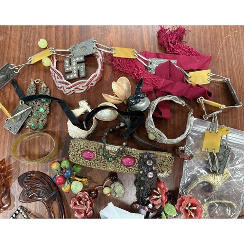 305A - A small child's / doll's corset and beadwork costume jewellery