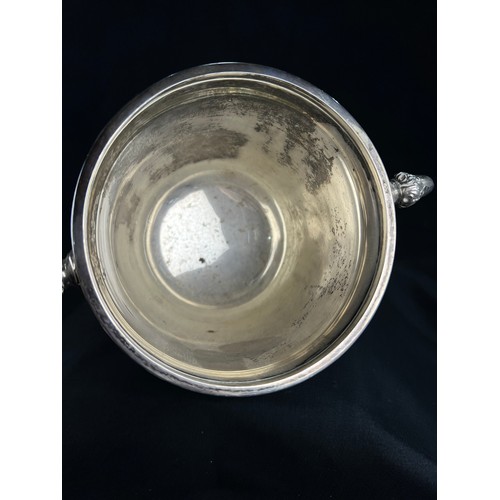 537 - A 2 handled hallmarked silver cup on raised circular foot, Birmingham 1902, height 12cm, 8.5ozt