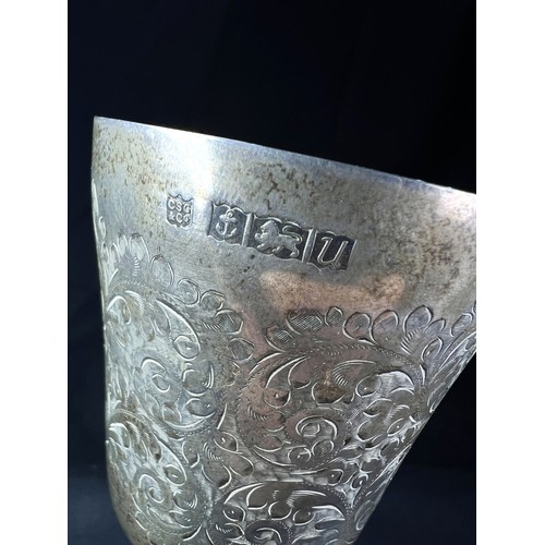 609A - A hallmarked silver goblet with chased decoration, Birmingham 1969, 4ozt
