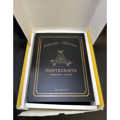 291 - Montecristo Pirámides book of 20 Cigars, part of the limited Colección Habanos series, 6 1/4