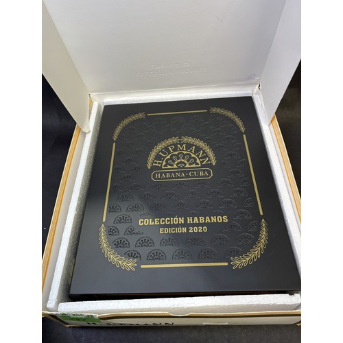 292 - H. Upmann Super Magnum Book - Box number 000053943508. 56 ring-gauge by 180mm.Additional information... 