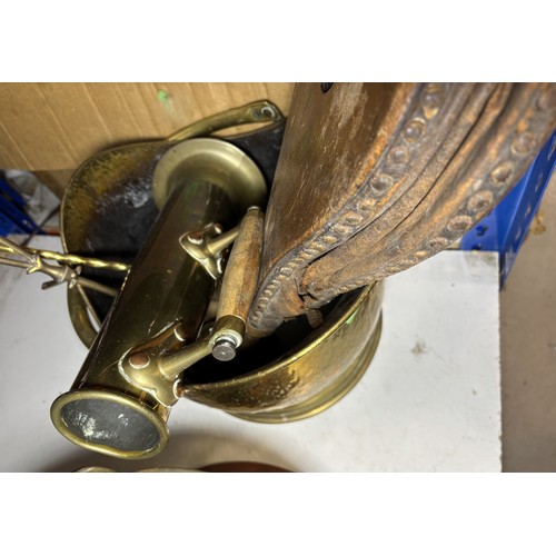 88 - A brass coal bucket; a pair of bellows; a mantle clock etc.