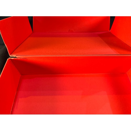 290 - Partagas 'Year of the Snake' Cigars, Habanos Festival 2025, size (135mm) x 50 robusto extra.Addition... 