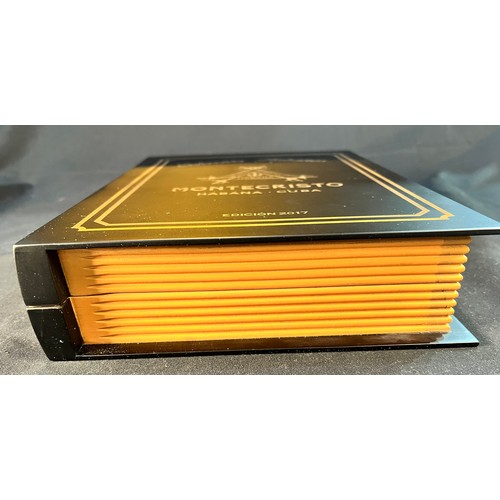 291 - Montecristo Pirámides book of 20 Cigars, part of the limited Colección Habanos series, 6 1/4