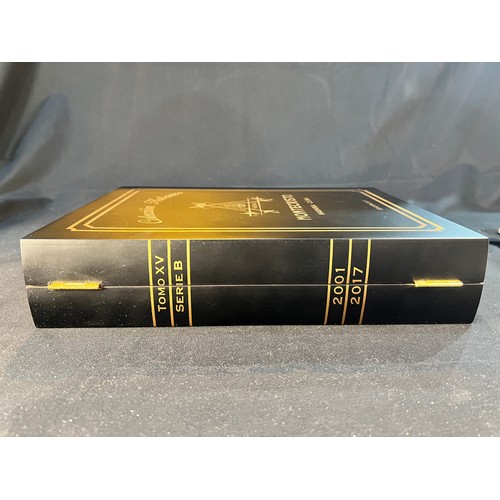 291 - Montecristo Pirámides book of 20 Cigars, part of the limited Colección Habanos series, 6 1/4
