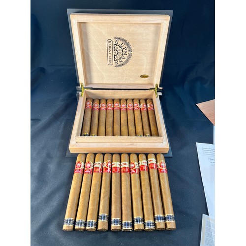 292 - H. Upmann Super Magnum Book - Box number 000053943508. 56 ring-gauge by 180mm.Additional information... 