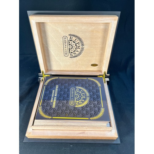 292 - H. Upmann Super Magnum Book - Box number 000053943508. 56 ring-gauge by 180mm.Additional information... 