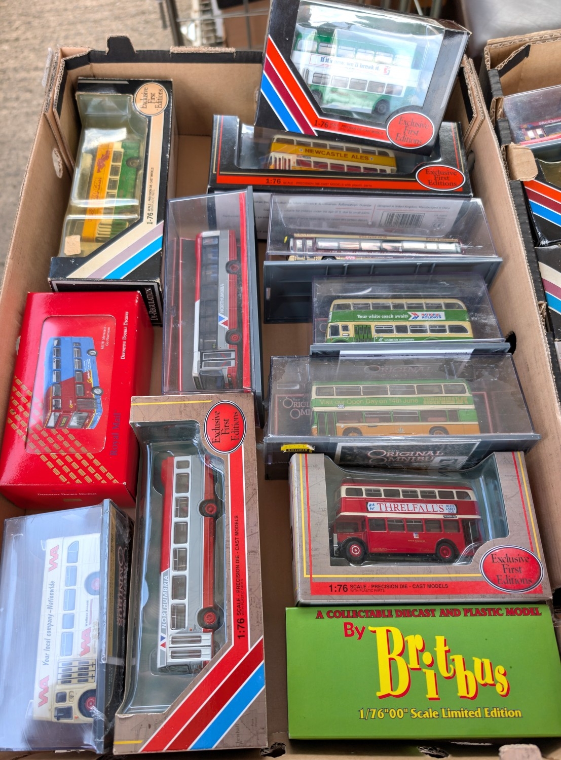 Diecast, a collection of buses, including a limited Brit Bus, Corgi ...