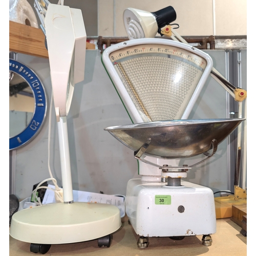 30 - A vintage pair of Avery shops scales, a cased lab balance (no glass to top) oil lamp and angle poise... 