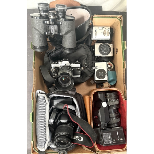 19 - A selection of vintage cameras inc. a Praktica, Canon 450D, A303 Fujifilm Camera, lenses and attachm... 