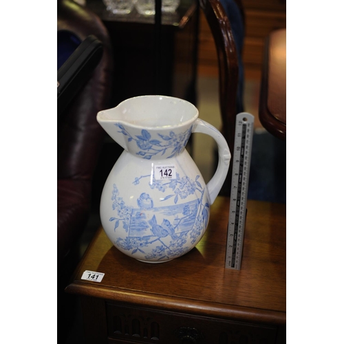 142 - Large Tom Tit Jug