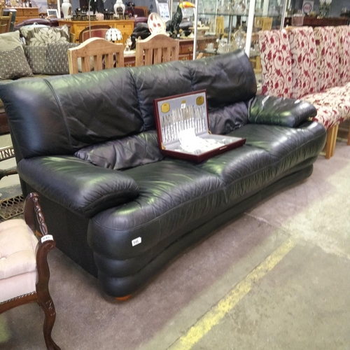 846 - Black Leather 3 Seater Settee