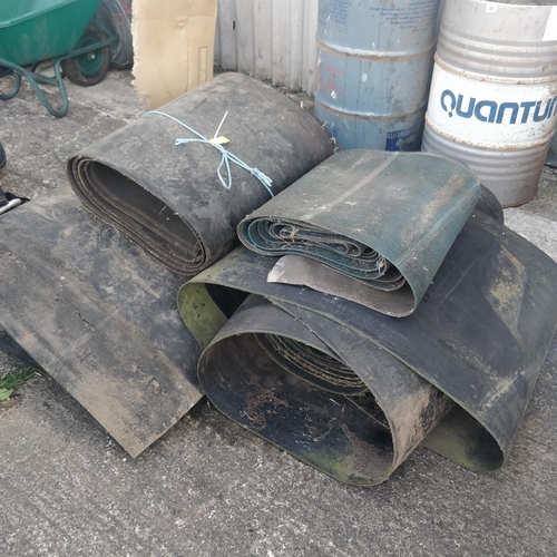 90 - Large Quantity of Rubber