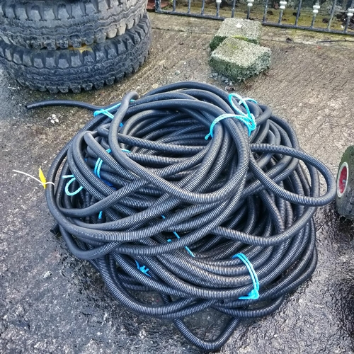 36 - Lot Of Hosing