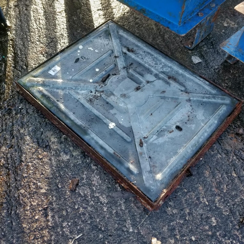 40 - Man Hole Cover