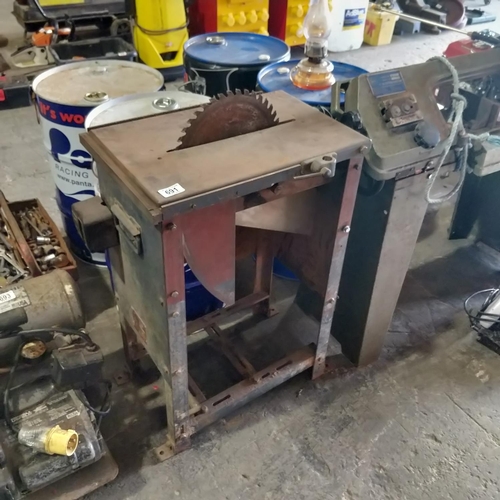 691 - Small Table Saw - No Motor