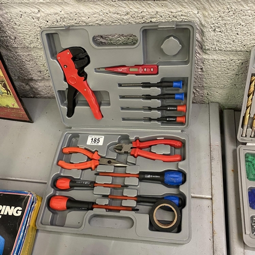 185 - Screwdriver/Plier Set