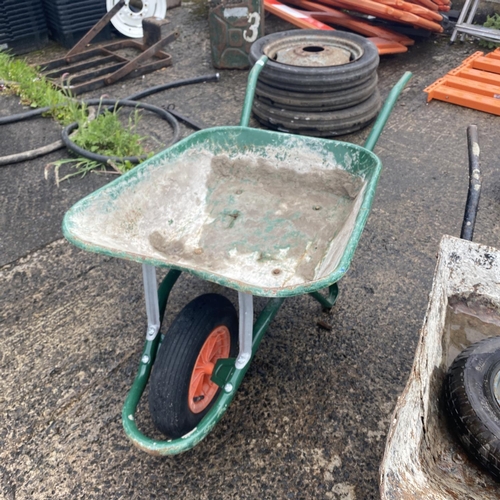 850 - Wheelbarrow