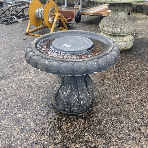 874 - Concrete Bird Bath