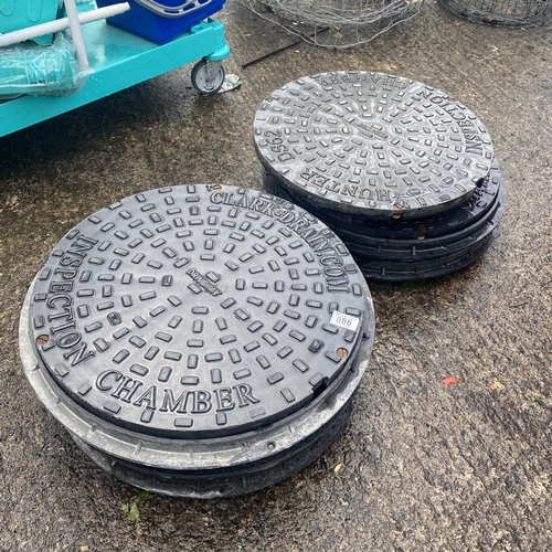 886 - 6 Manhole Covers