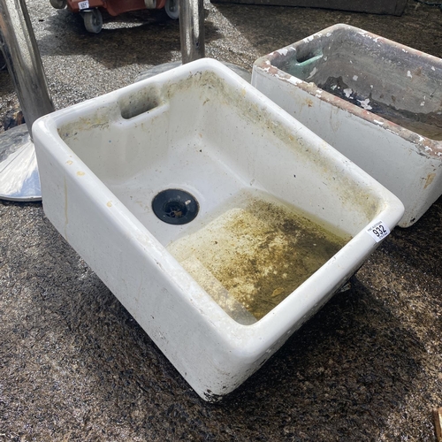 932 - Belfast Sink