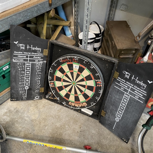 471 - Dart Board In Case