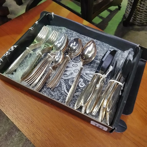 123 - 6 Setting Of modern Silver Plated Cutlery Set