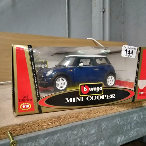 144 - Mini Cooper 1:18 Scale