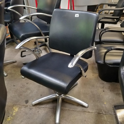 262 - Hairdressing Chair