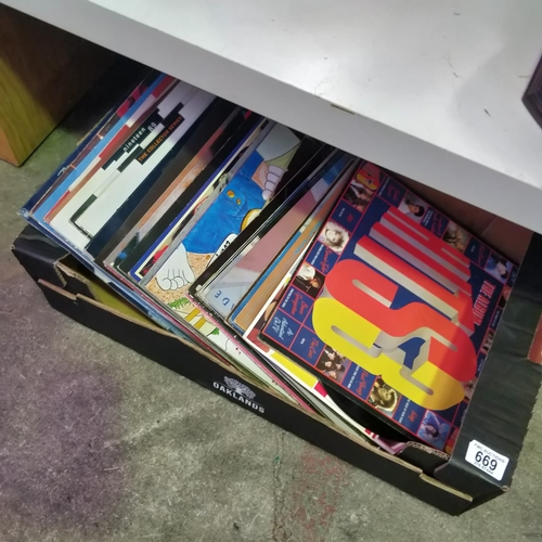 669 - Lot Of Assorted LP's