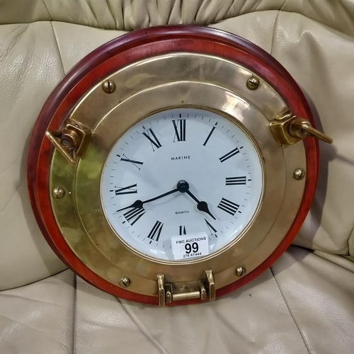 99 - Port Ships Clock