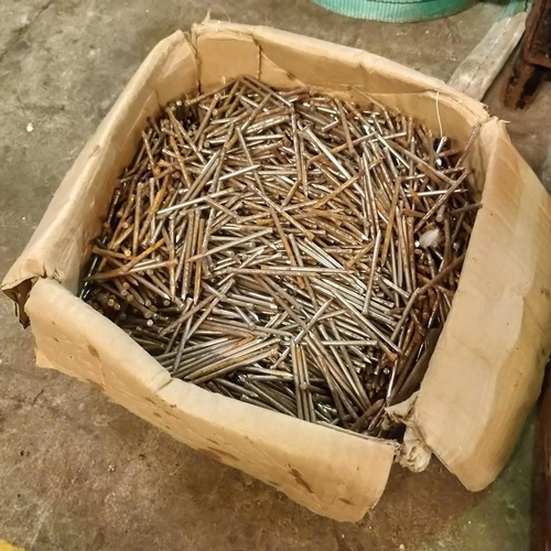 543 - Box Of Nails