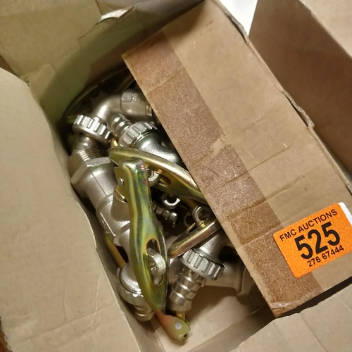 525 - Box Of Taps x8