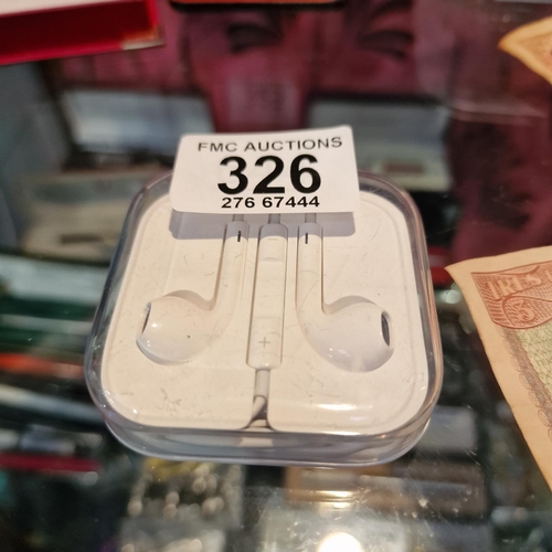 Lot 326       