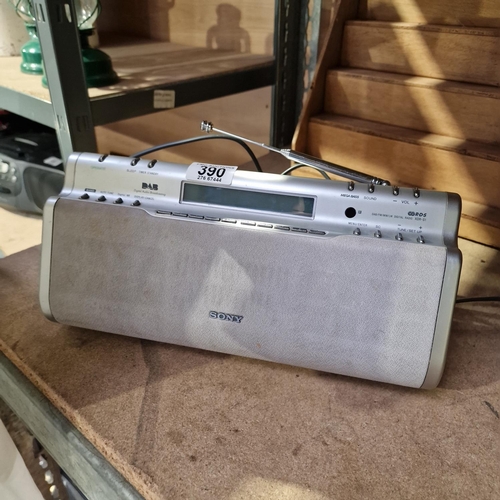 390 - Sony Digital Radio