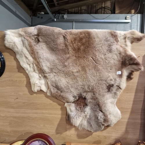 612 - Reindeer Fur/Rug