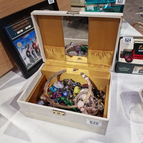 626 - Jewellery Box & Costume Jewellery