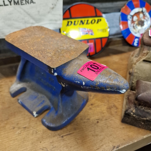 107 - Small Anvil