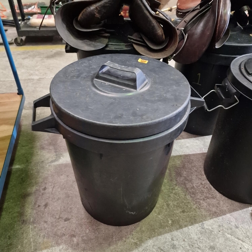 468 - Black Bin With Lid